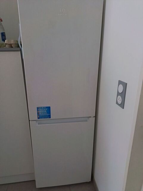 Combin� r�frig�rateur 200 Saint-Georges-des-Gardes (49)