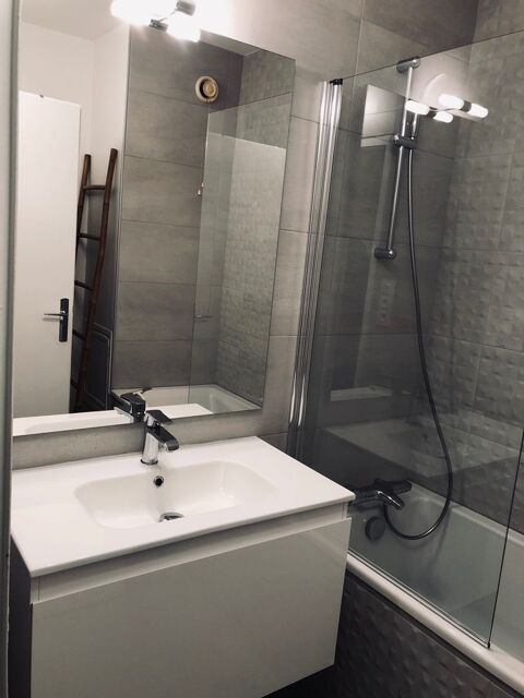  Appartement  louer 2 pices 60 m Lyon