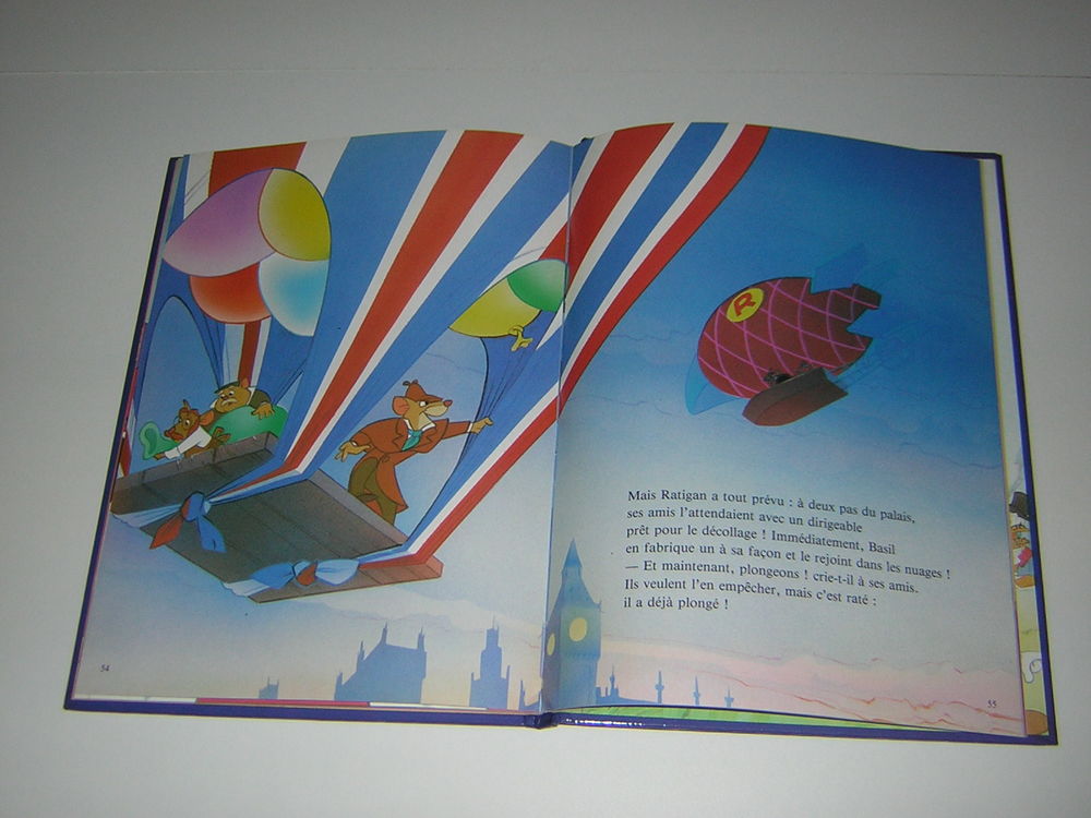 2 livres Basil d&eacute;tective priv&eacute; + Le Roi Lion Livres et BD