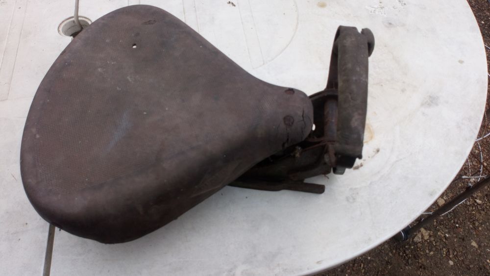 Selle Moto Ancienne ! Décoration