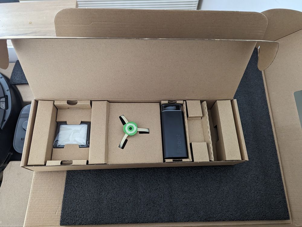 Aspirateur roomba I7 Electroménager