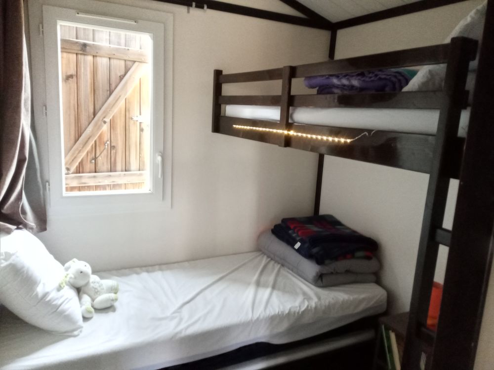   chalet : base de loisir de Monclar de Quercy Midi-Pyrénées, Monclar-de-Quercy (82230)