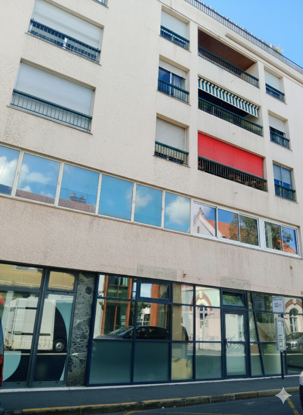 Location Autre FAIRE GRANDIR VOTRE AMBITION  - 200 m² AU COEUR DE PAU Pau