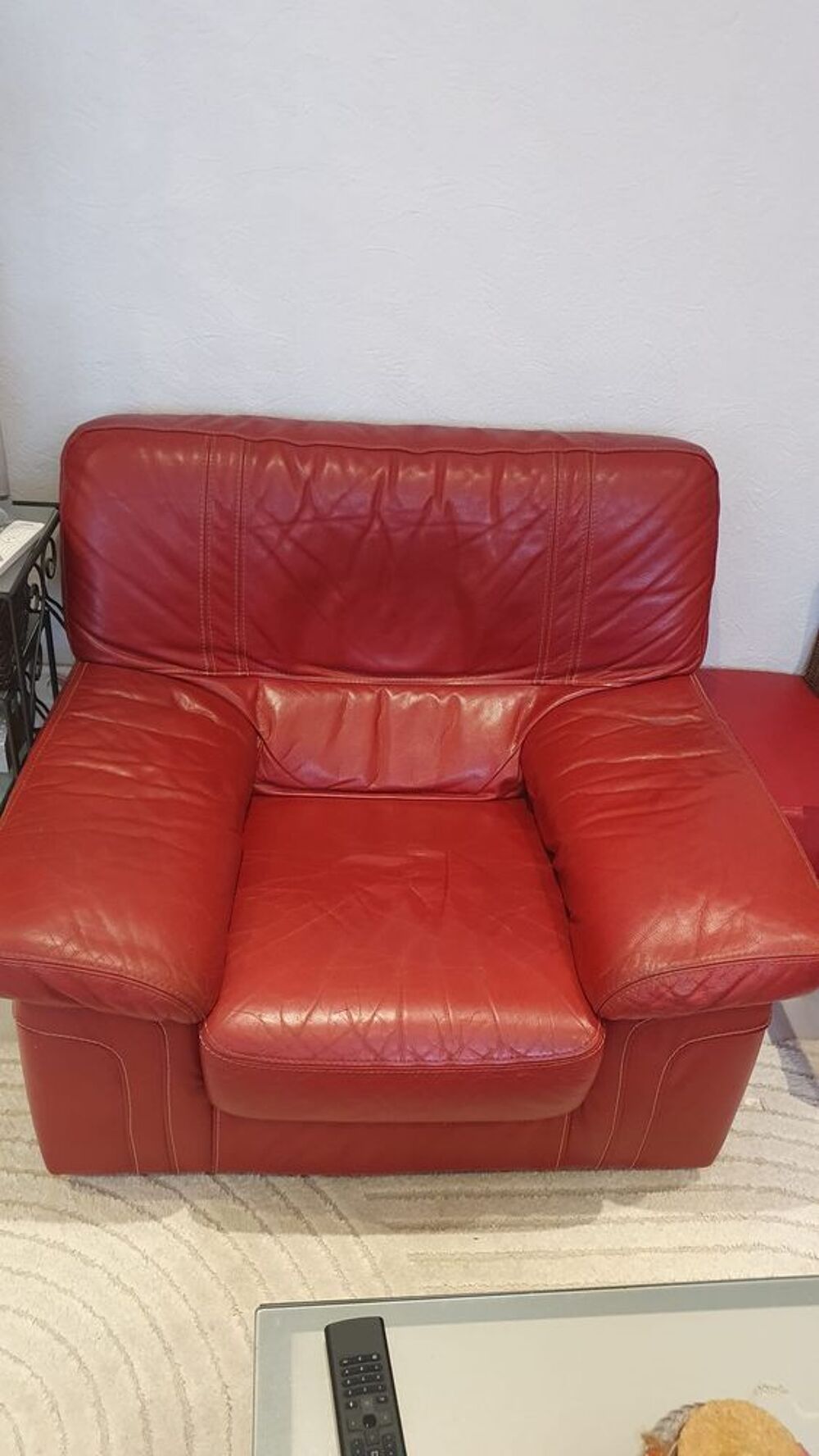 Canap&eacute; et fauteuil cuir rouge Meubles