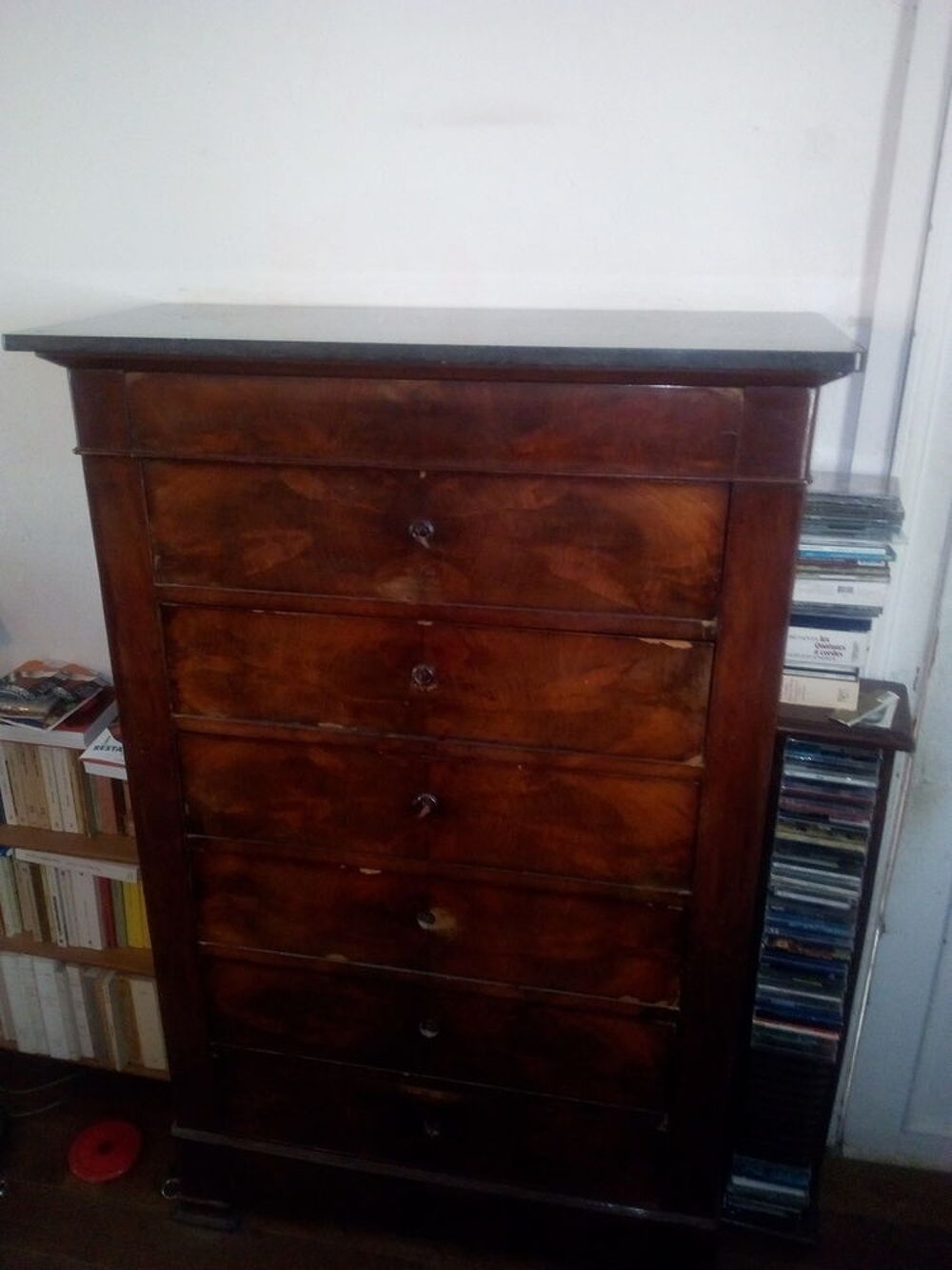 Belle commode haute &agrave; 7 tiroirs Meubles