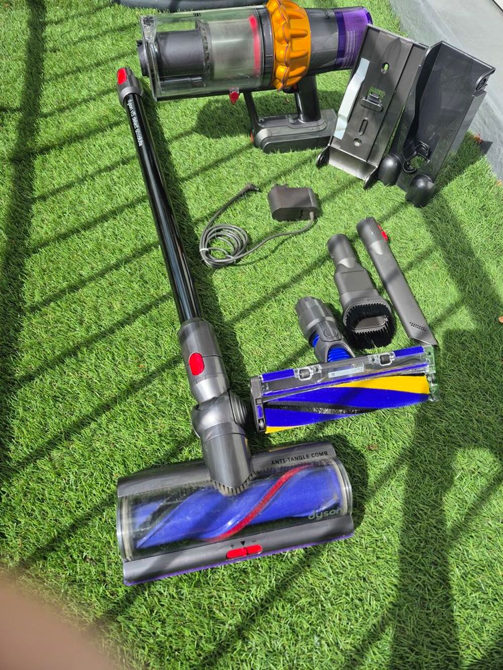 Dyzon v15 absolute Electroménager