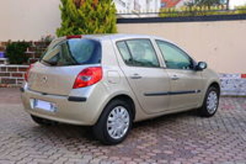 Clio III Clio TCE 100 eco2 Extr&ecirc;me Claire 2007 occasion 95200 Sarcelles
