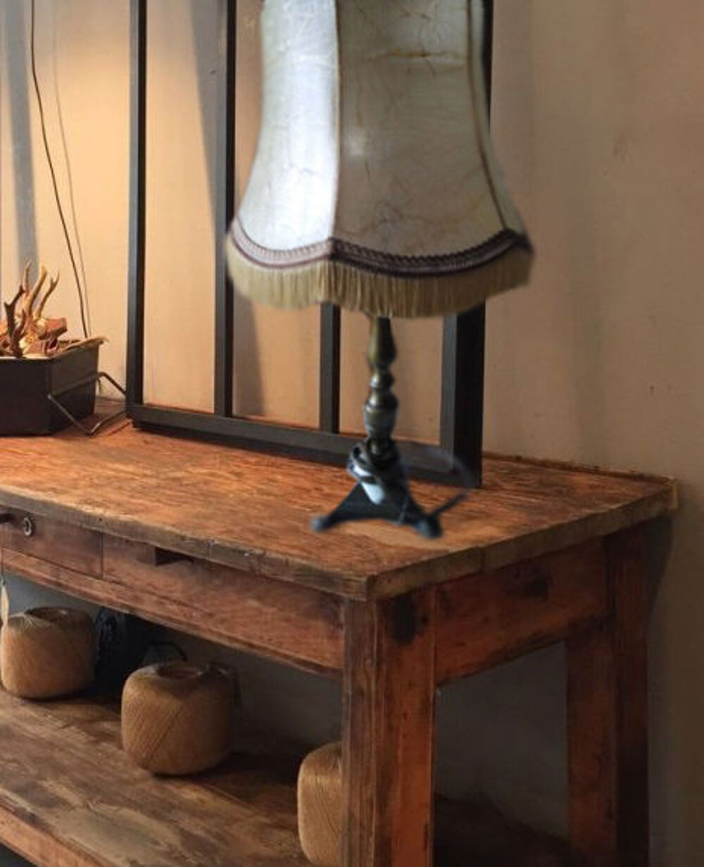 Tr&egrave;s belle et grande lampe en bronze Décoration