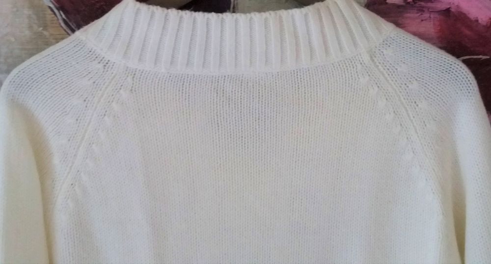 Pull &eacute;cru &agrave; col V pull mi fin tout doux &eacute;tat neuf T 38 - 40 Vtements