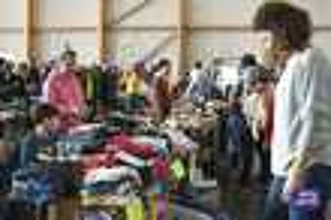 Grand troc et puces de l'&eacute;cole Diwan Kemper (200 exposants) Vide grenier, marché aux puces, braderie