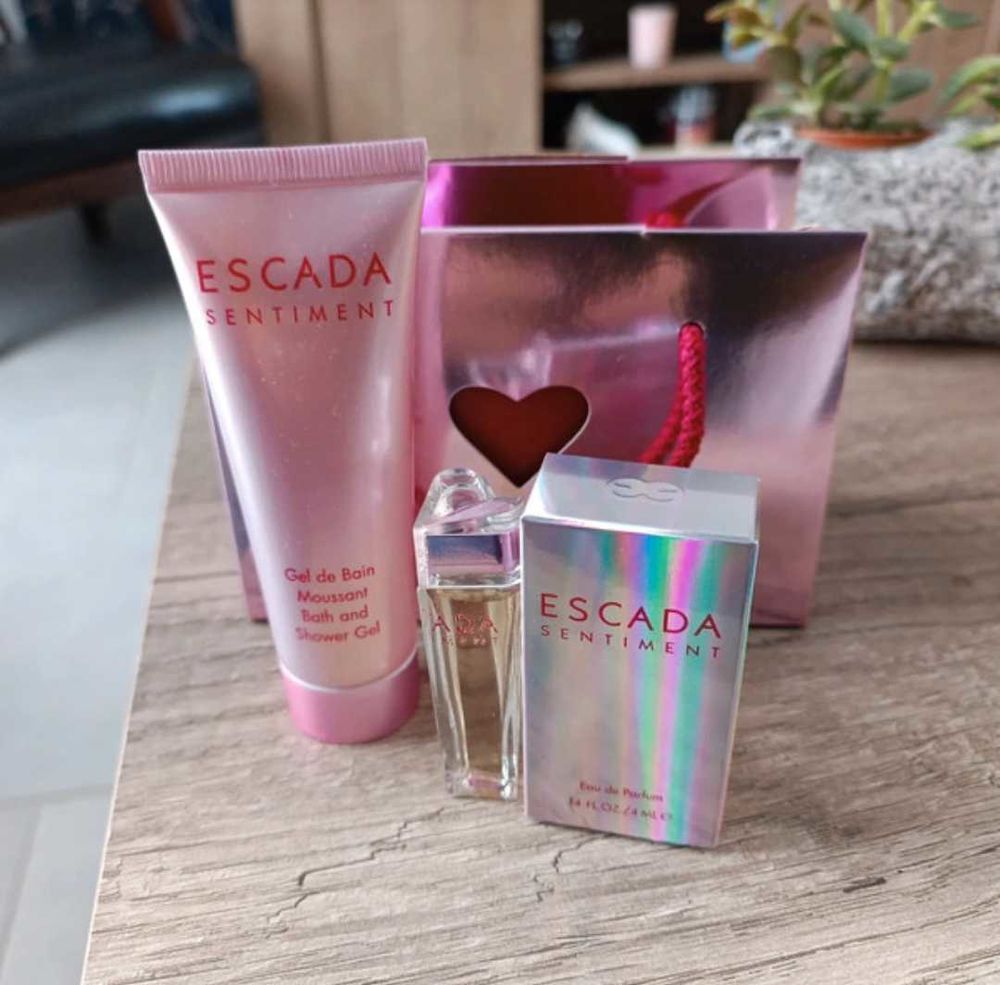 Coffret de parfum miniature Escada 
