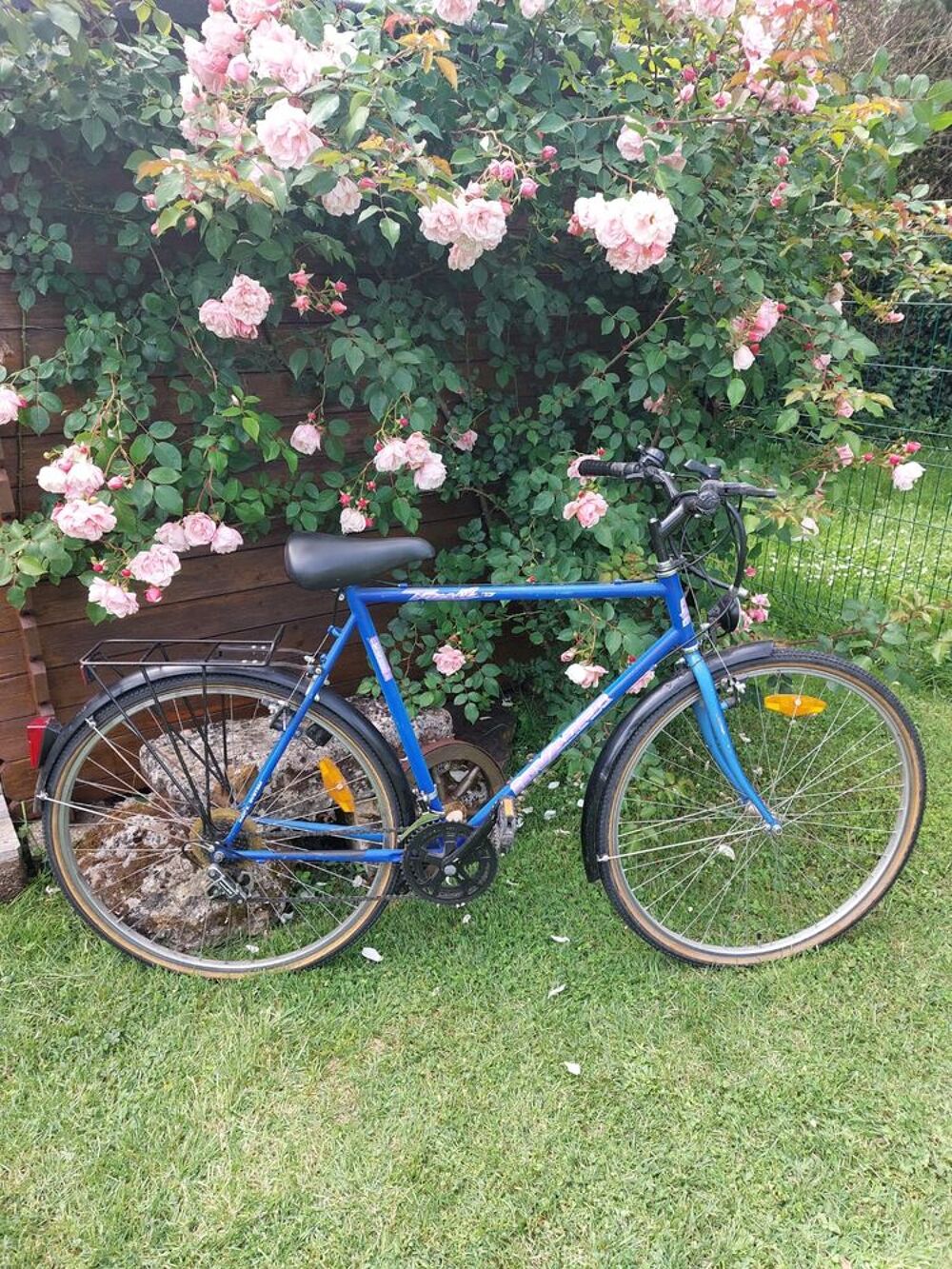 V&eacute;lo VTT ROCKRIDER &agrave; suspension Vélos