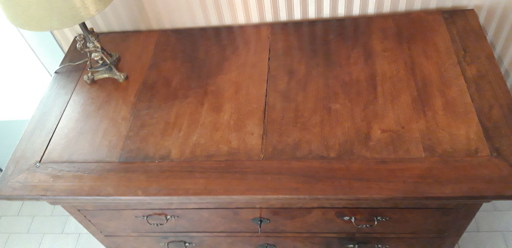 COMMODE LOUIS PHILIPPE Meubles