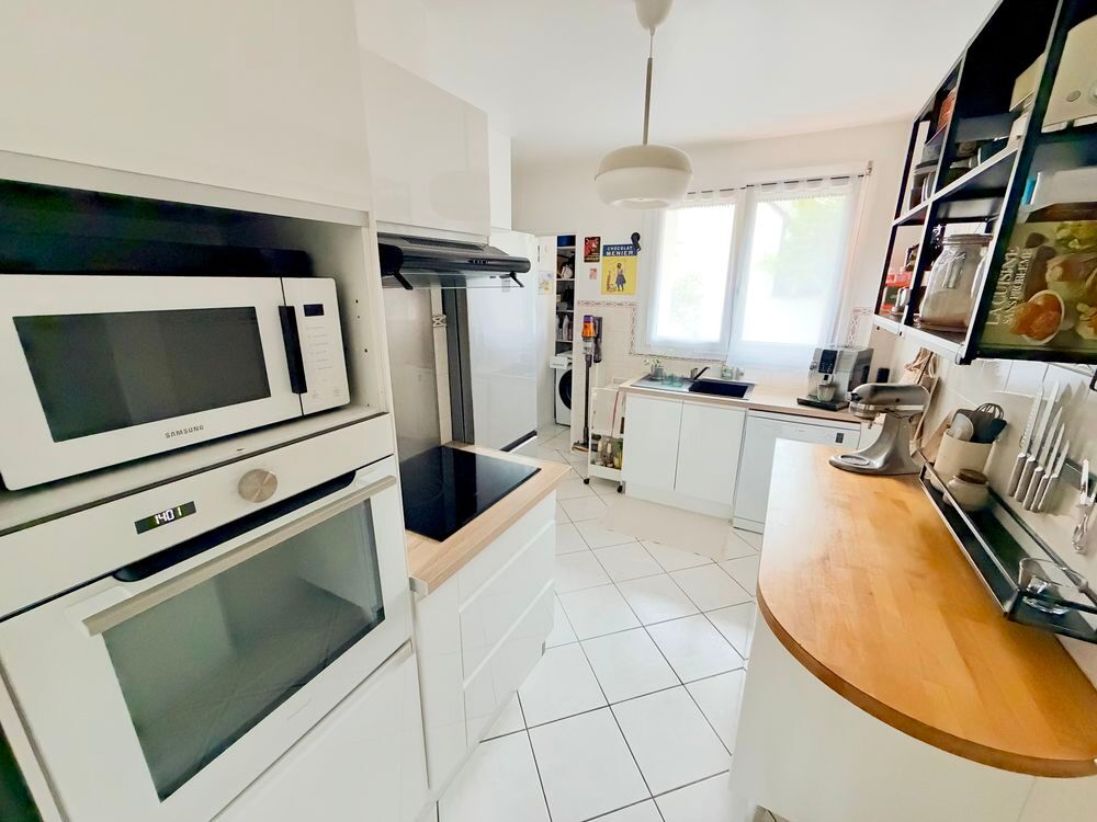 Vente Appartement RUEIL-MALMAISON ? GRAND 2 PIÈCES LUMINEUX, VUE DÉGAGÉE ET RÉ Rueil-malmaison