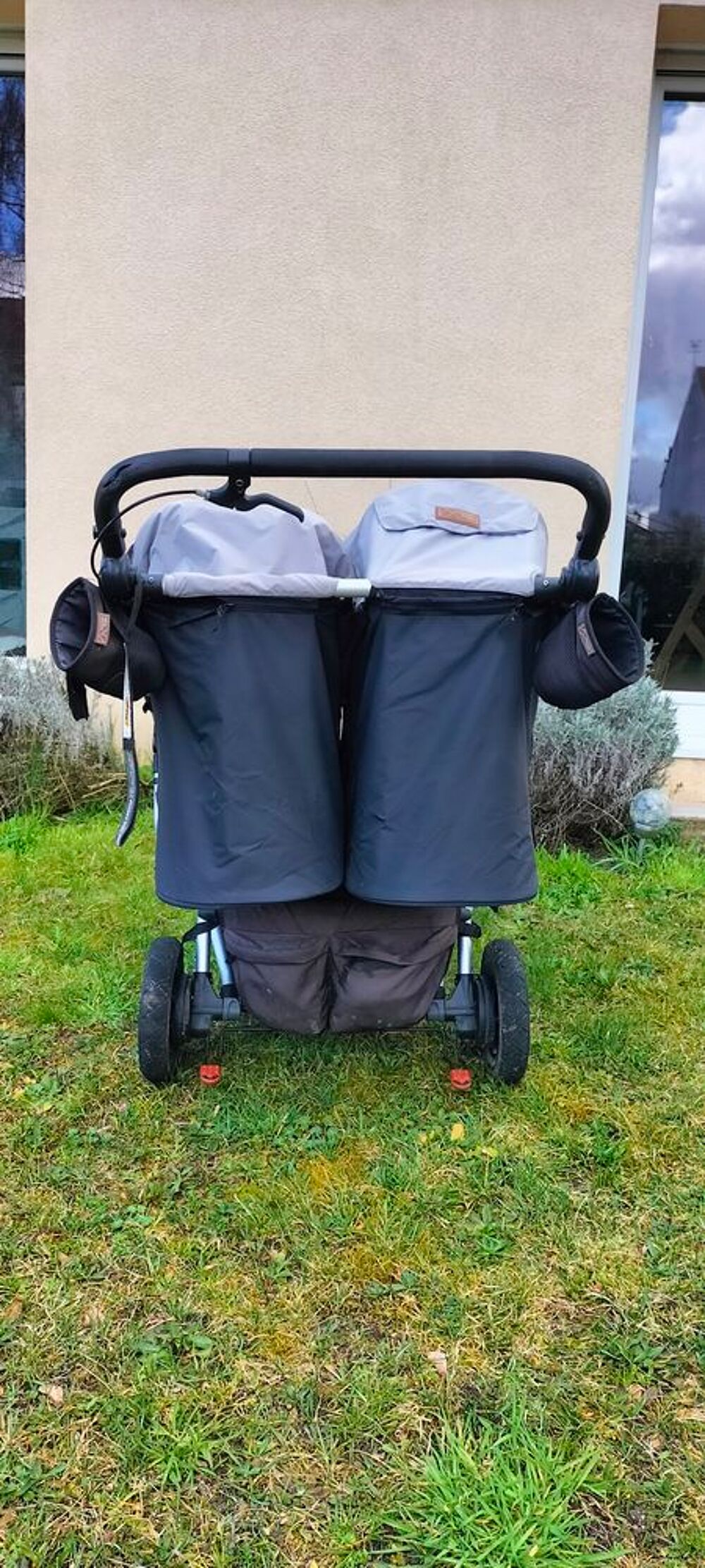 Poussette double Mountain Buggy cosy / fx chanceli&egrave;re cape Puriculture