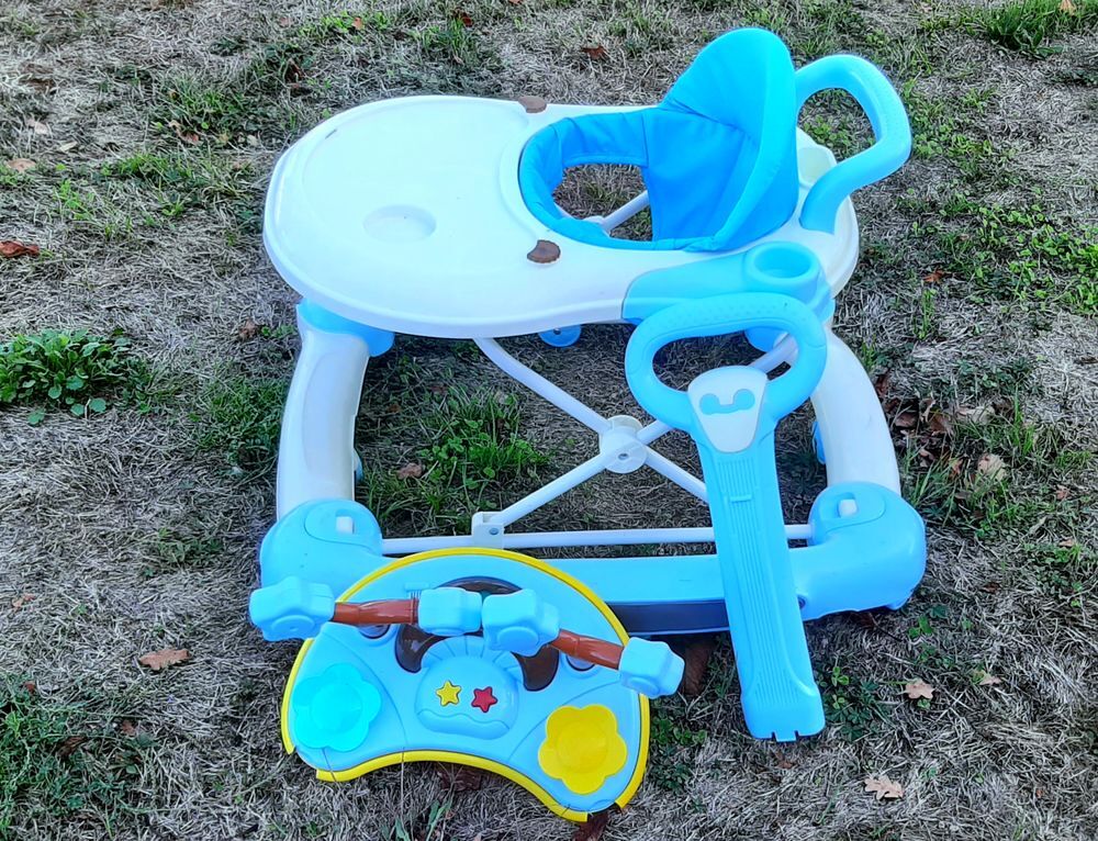 Trotteur b&eacute;b&eacute; Puériculture
