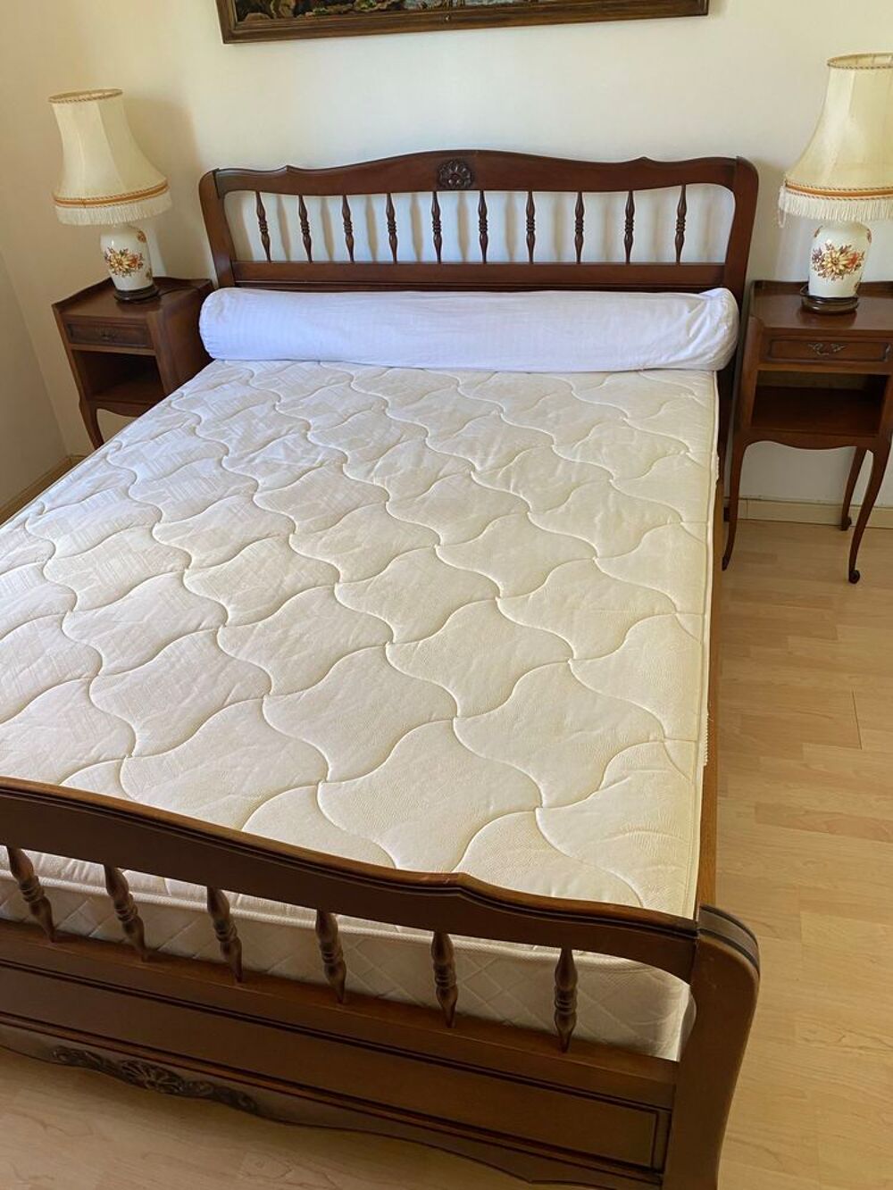 Chambre compl&egrave;te avec sommier + matelas 190x 140 Meubles