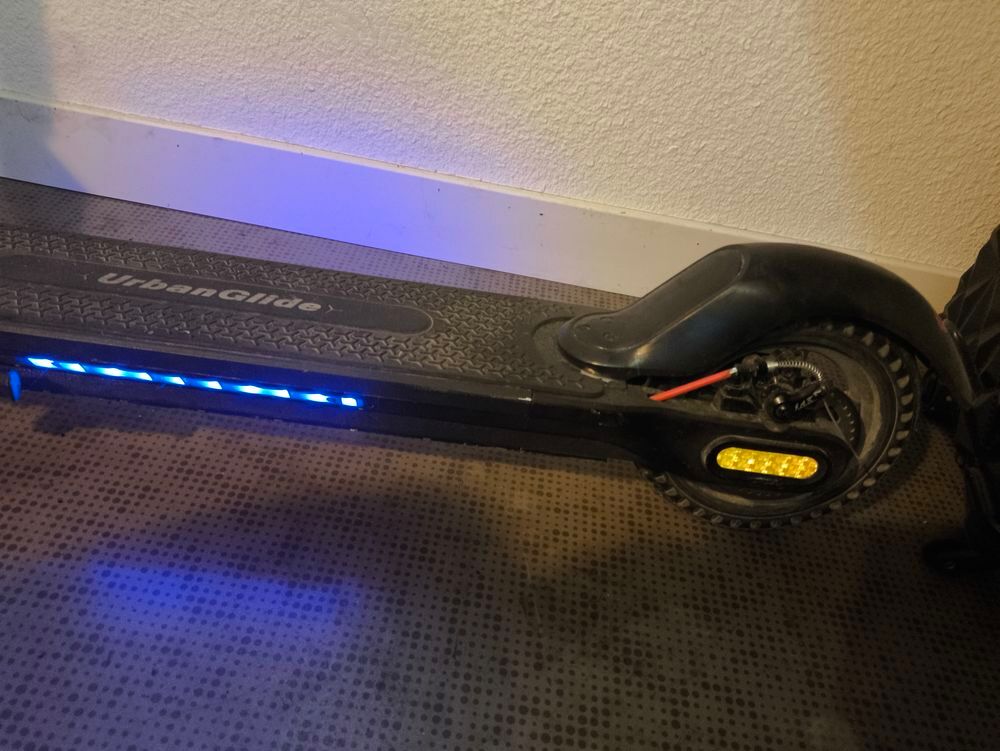 Trotinette &eacute;lectrique Urban glide 85L Sports