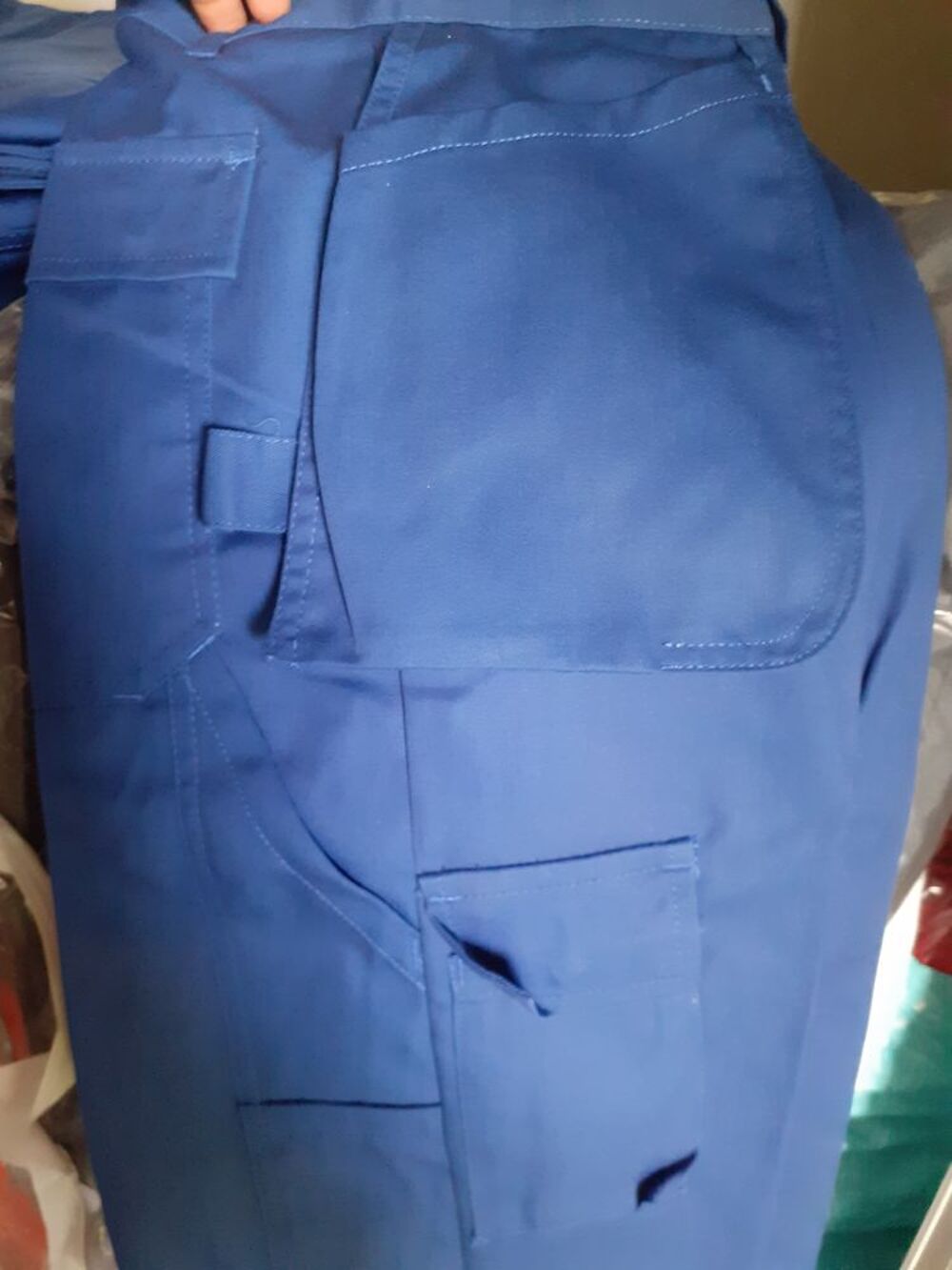 Pantalon de travail bleu taille 42 neuf avec poche de securite Vtements