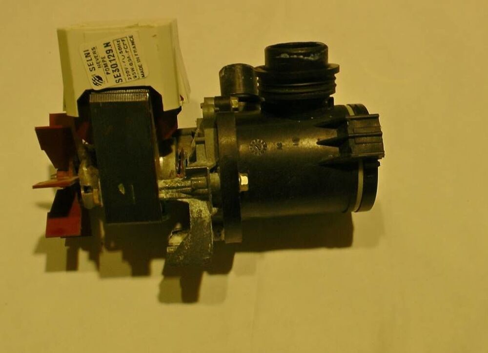 POMPE DE VIDANGE MACHINE A LAVER Electrom�nager