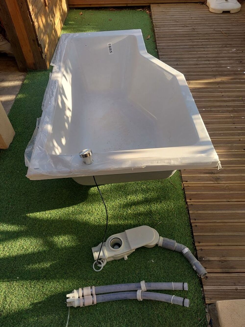 Baignoire alterna mod&egrave;le :pl&eacute;nitude
Meubles