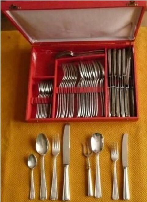 M�nag�re 55 couverts m�tal argent� 60 Meaux (77)