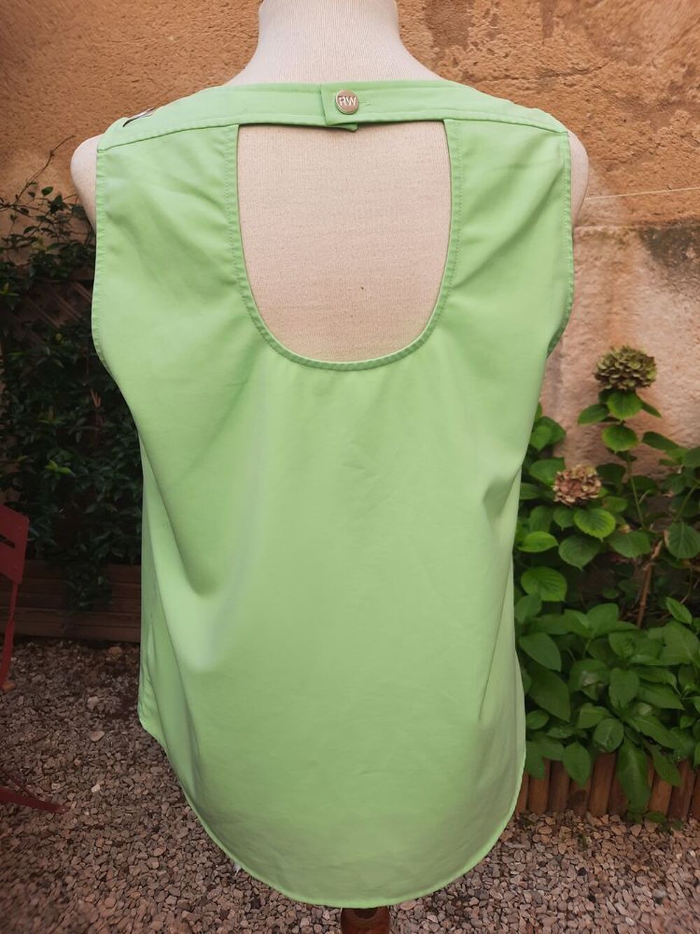 TOP RIVER WOODS - USAGE-VERT-R&eacute;f.TOP-009 V�tements