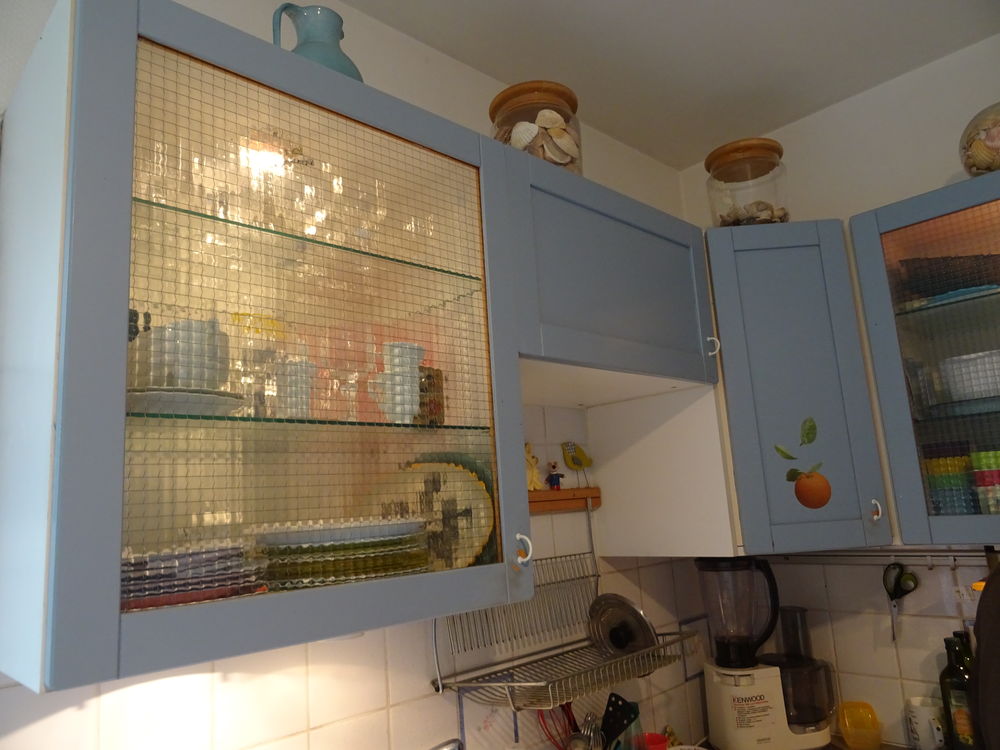 Meuble vitr&eacute; IKEA tr&egrave;s bon &eacute;tat Cuisine