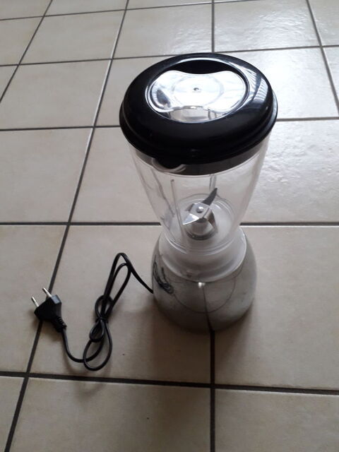 MIXEUR FRUITS ET L'EGUME. 8 Frvent (62)