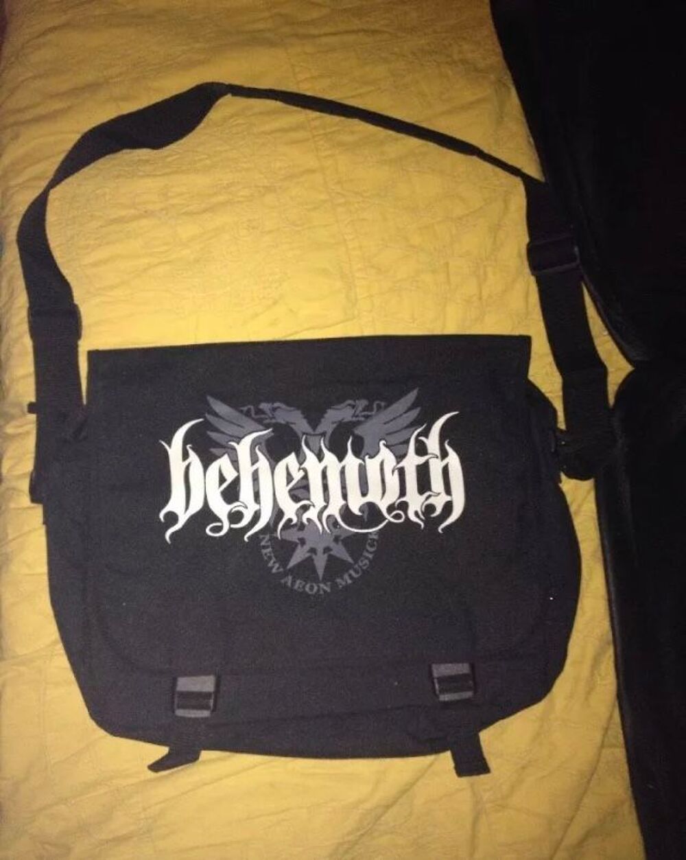 Sac A Bandouli&egrave;re Behemoth Metal Goth Punk Maroquinerie