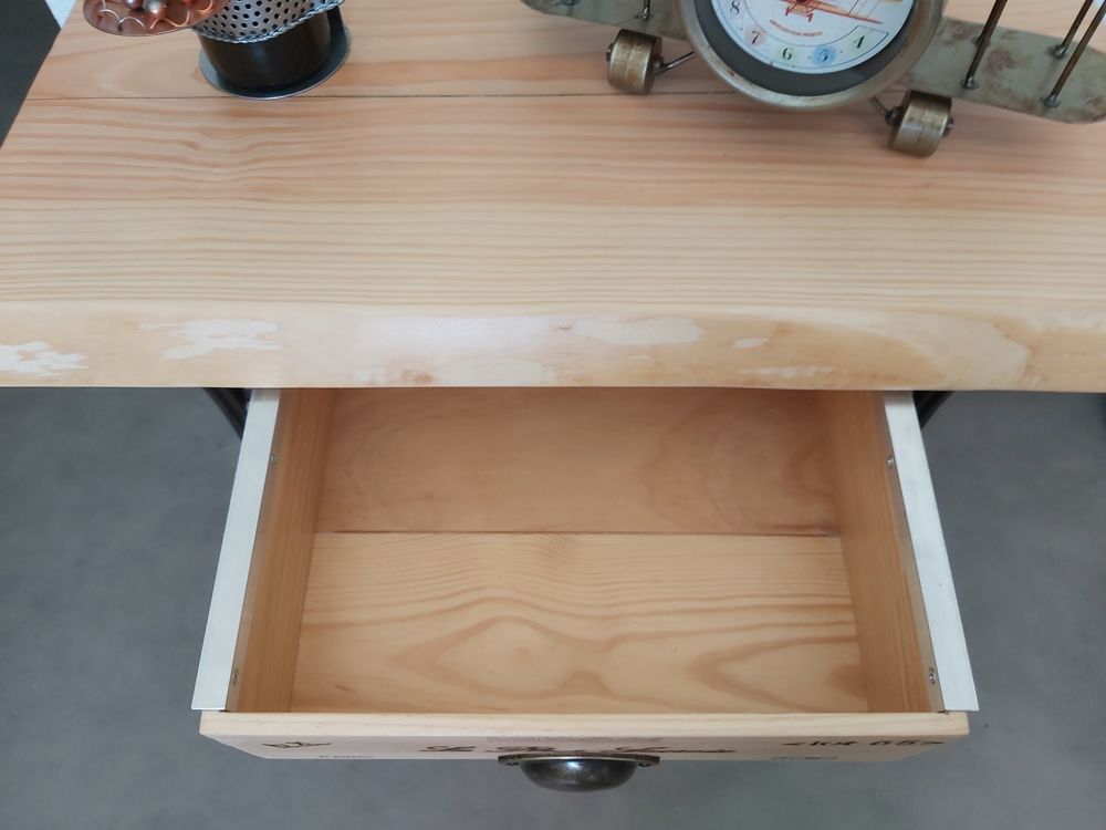 Table original Meubles