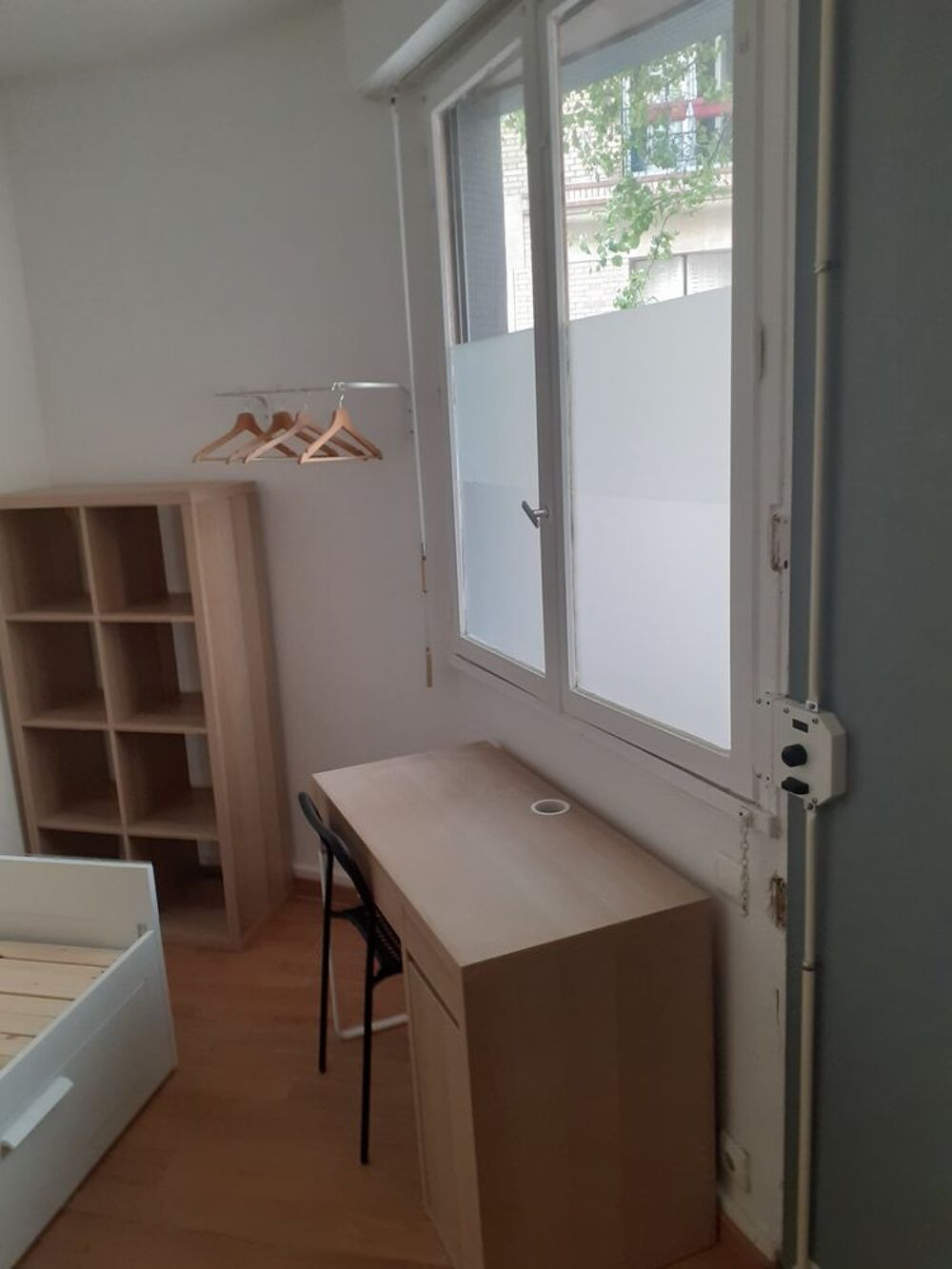 Location Appartement Studio étudiant meublé et rénové , métro Alésia, Paris 14 Paris 14