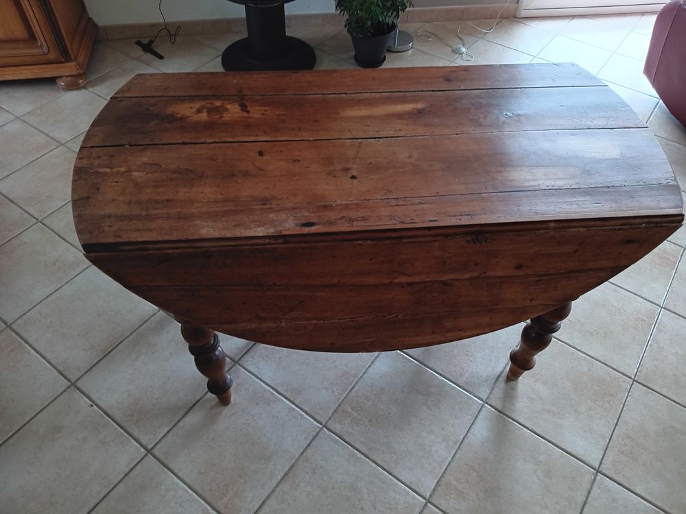Table &agrave; manger bois rustique Meubles