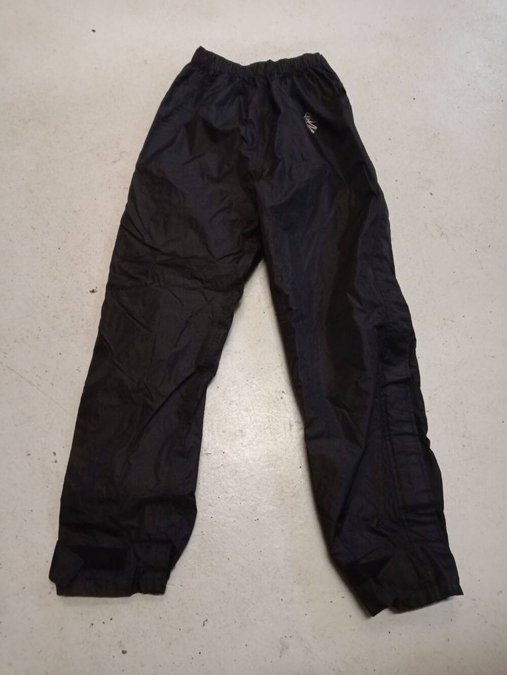 Pantalon de pluie taille L Vêtements