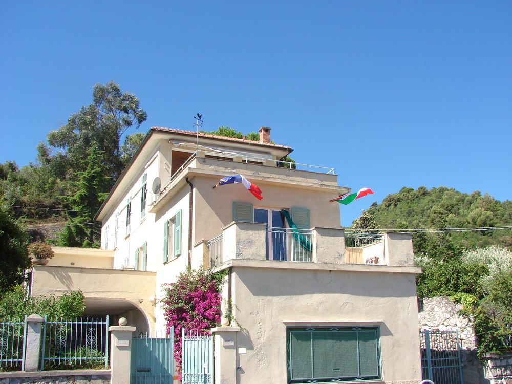   Splendide appartement dans Villa 3 km de la mer Italie, Toirano