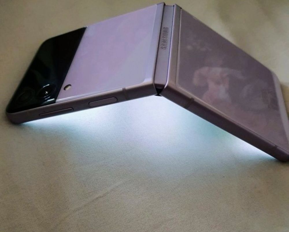 T&eacute;l&eacute;phone pliable samsung z flipp 3 5g128go lavander violet Téléphones et tablettes