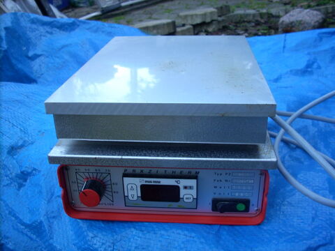 Plaque chauffante PRAZITHERM
230 V 1100 WATTS
20 degrs  30 Sainte-Genevive-des-Bois (91)