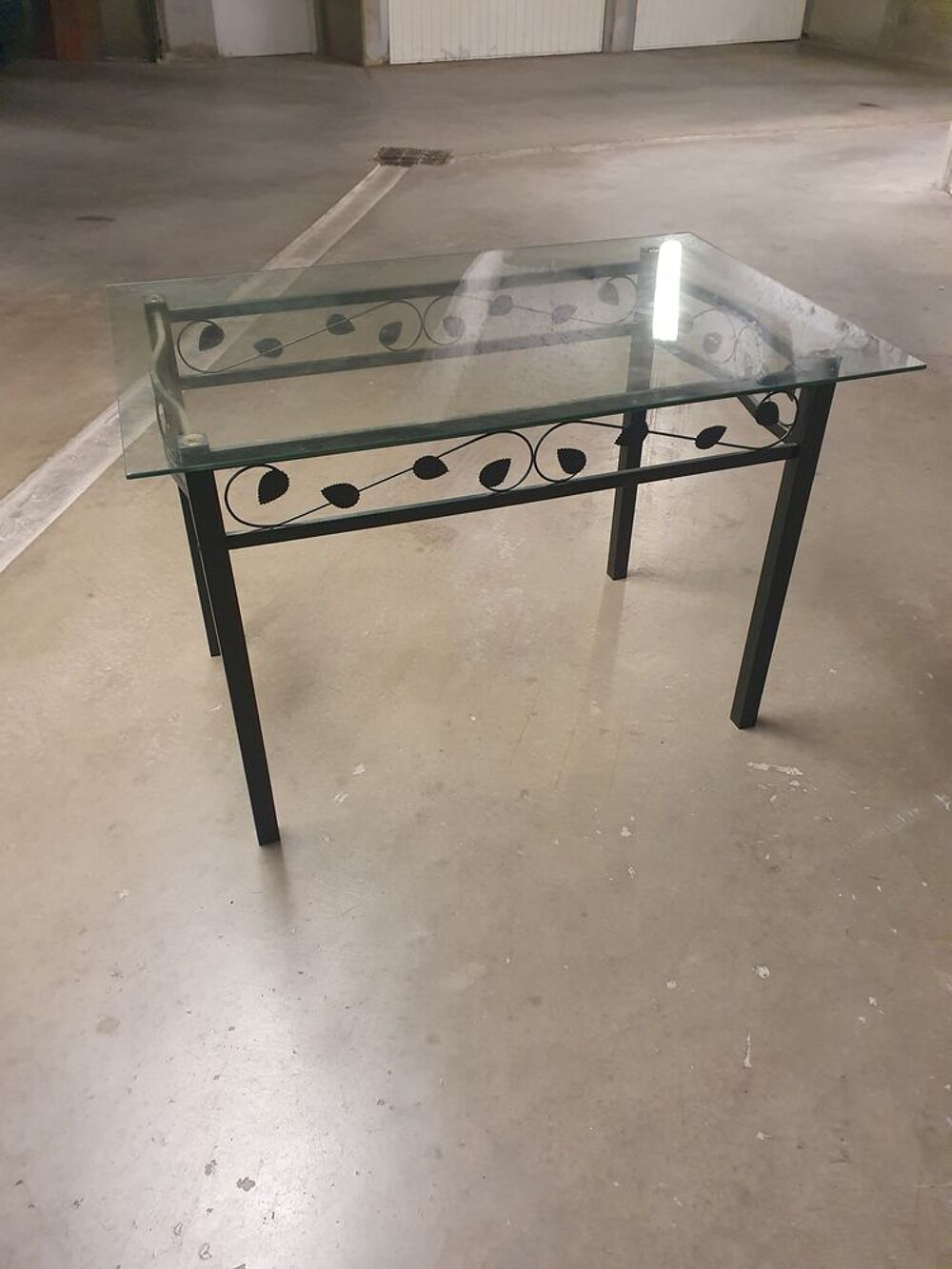 table fer forge+verre Décoration