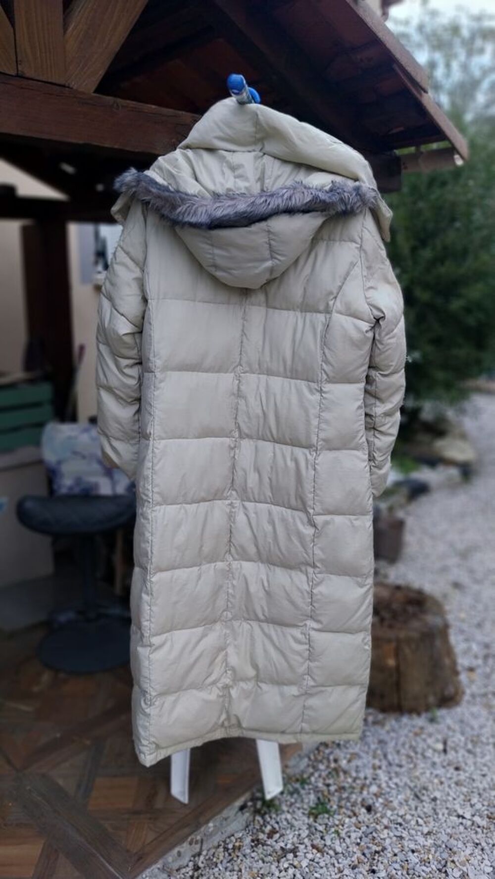 Doudoune &agrave; capuche Vêtements