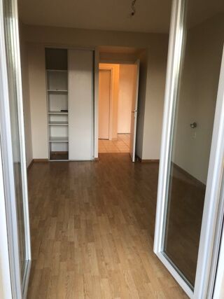  Appartement  louer 3 pices 81 m