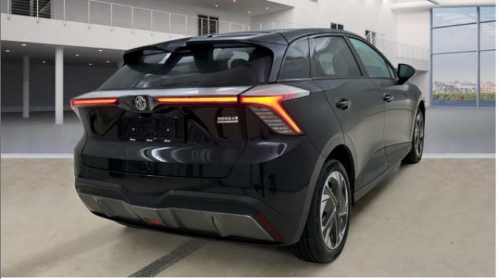 MG4 Electric 64kWh - 150 kW 2WD Luxury 2023 occasion 93800 &Eacute;pinay-sur-Seine
