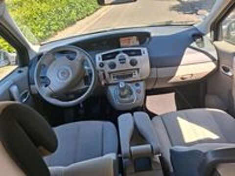 Sc&eacute;nic II Scenic 1.5 dCi 105 eco2 Carminat 2009 occasion 63200 Riom