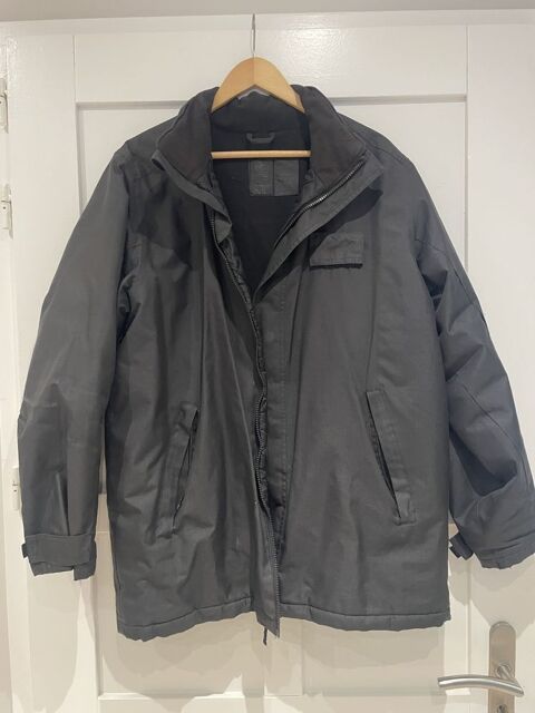 Blouson fourr� de la marque B & C TEAM, de taille L 13 Craponne (69)