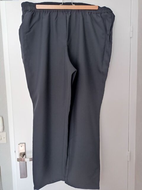 PANTALON Femme CHARMANCE Noir. NEUF.  15 Juranon (64)