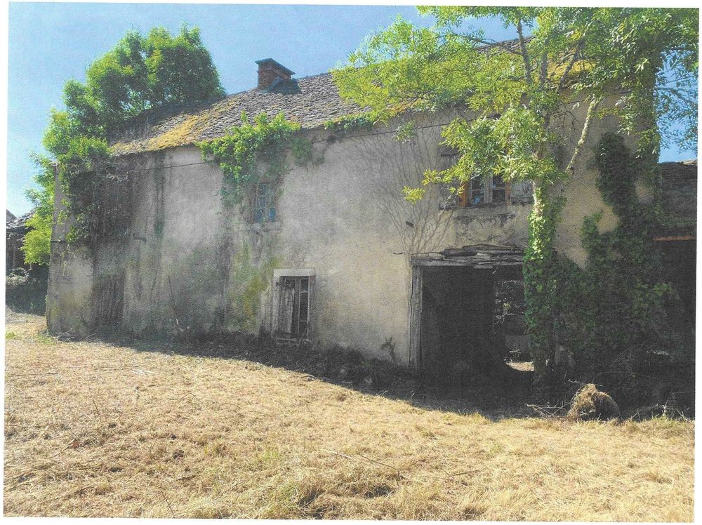 Vente Ferme Ferme à rénover entièrement + hangar +étable + terrains 