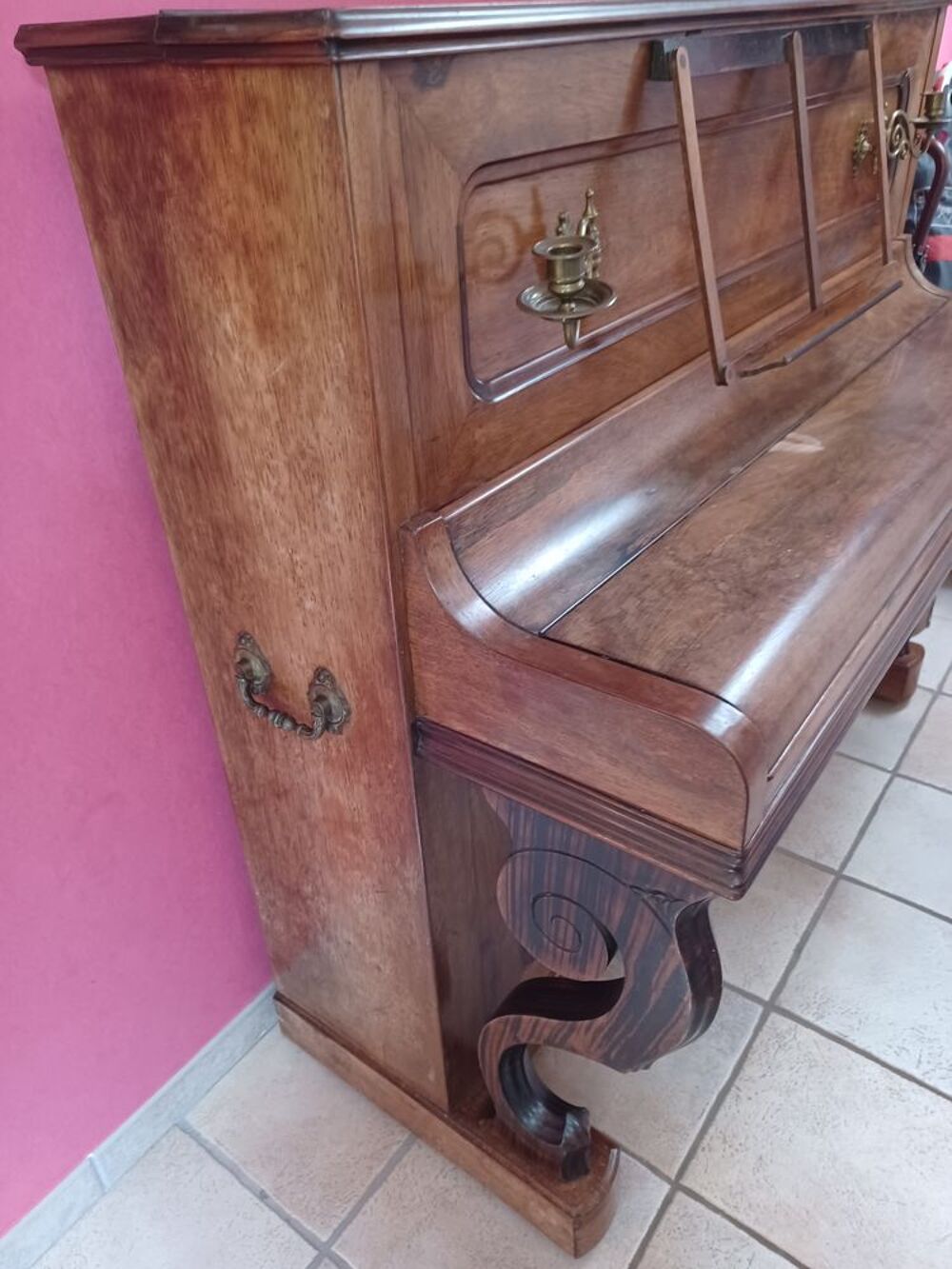 Donne piano droit Instruments de musique