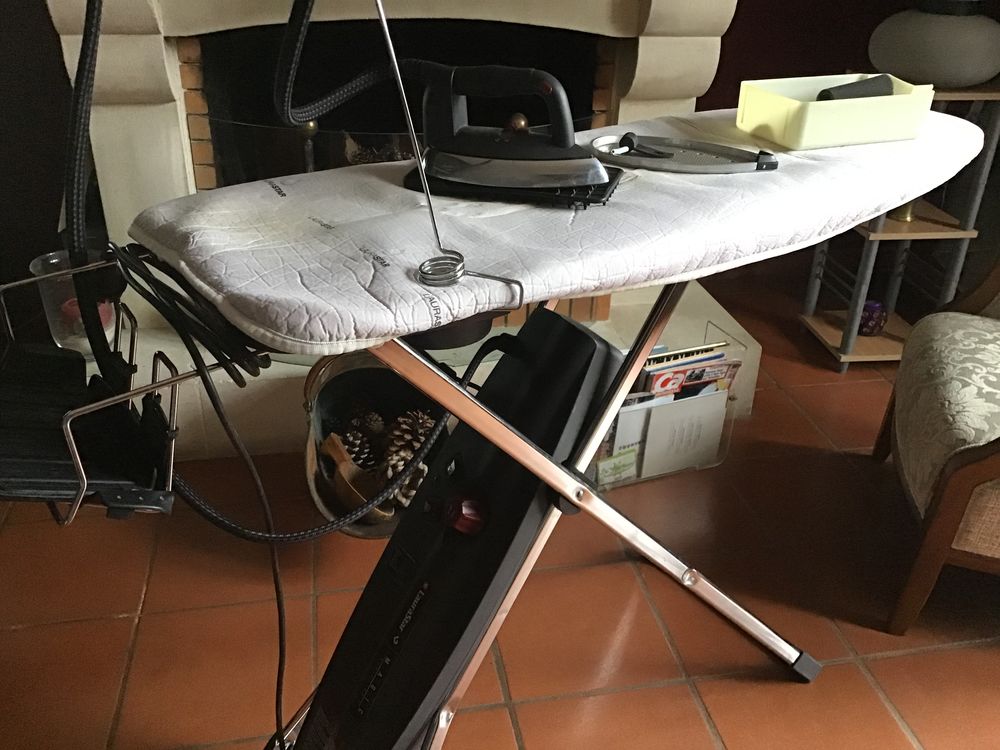  table &agrave; repasser LAURASTAR Electroménager