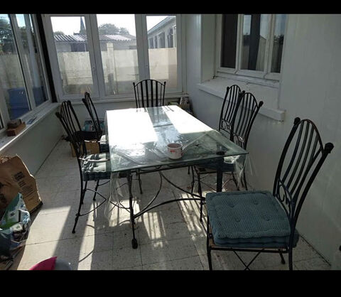 Table de salle   manger avec six chaises 150 Thiennes (59)