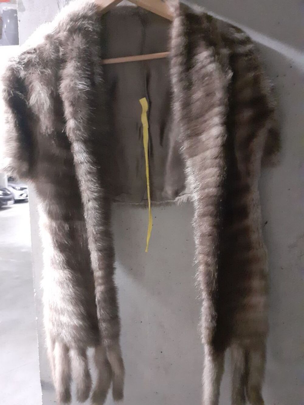 3 MANTEAUX DE VISONS EN BON ETAT Vêtements