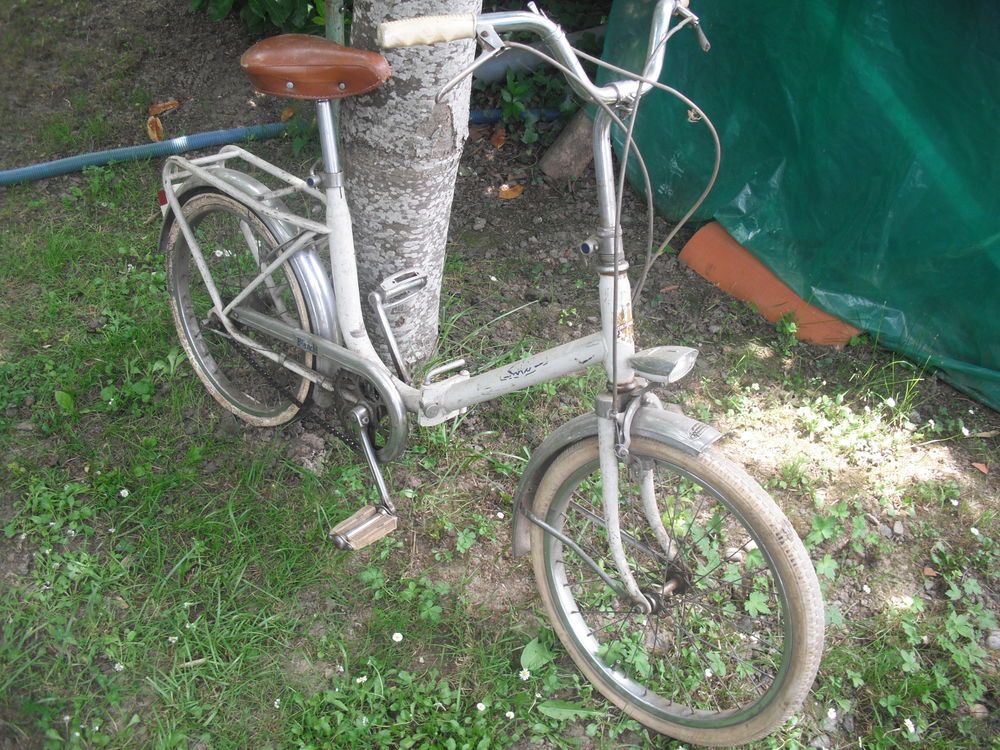 v&eacute;lo pliant de marque BIANCHI de 1970. Vélos